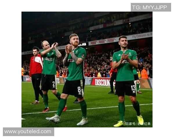 全球足球明星及其职业位置全面解析与统计汇总 全球足球明星及其职业位置全面解析与统计汇总