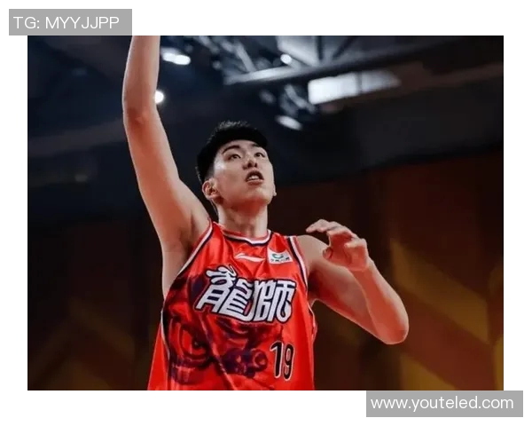 山东青岛篮球明星盘点与他们的辉煌成就及影响力分析 山东青岛篮球明星盘点与他们的辉煌成就及影响力分析